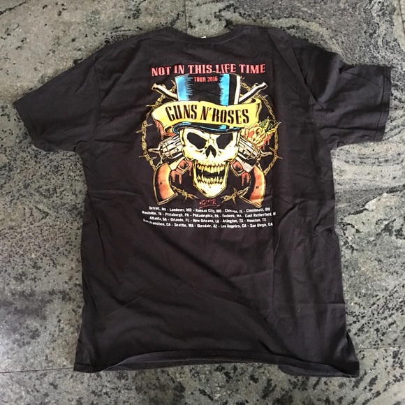 GUNS N ROSES Concert Tee - Picture 2 of 3